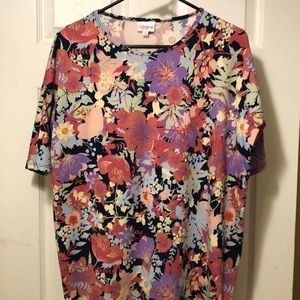 Lularoe Irma top